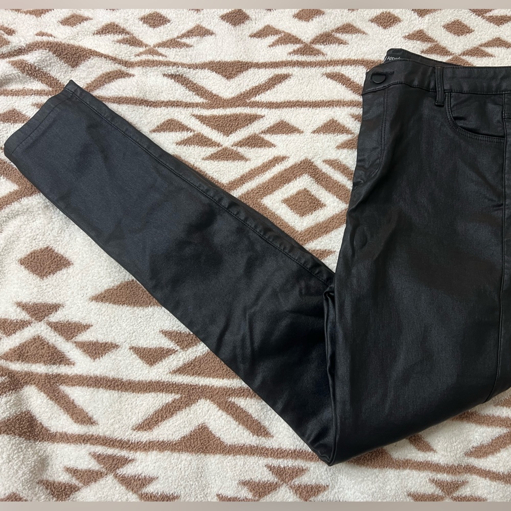 NWT LEATHER SKINNY PANT